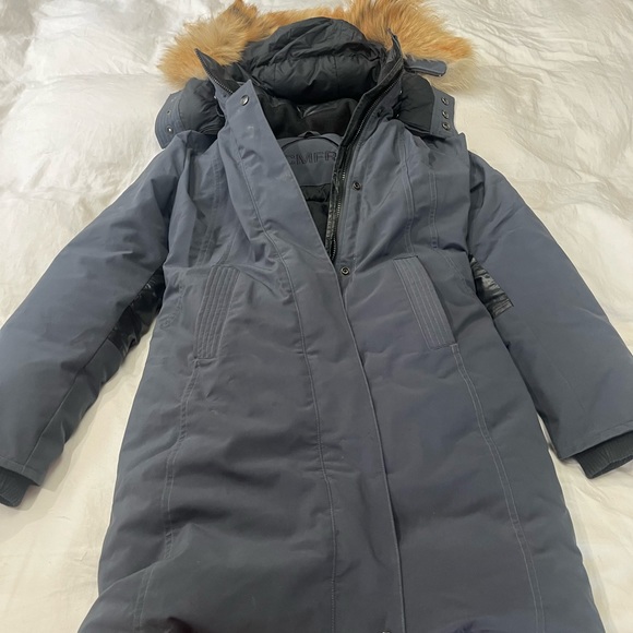 CMFR down parka with fur trimmed hood rated -30 - Picture 3 of 6